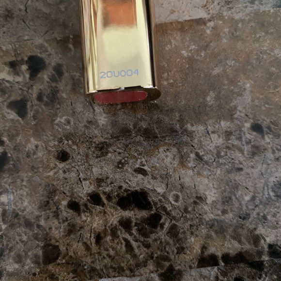 Loreal Paris Colour Riche Lipstick The Reds 187- Successful Red 0.13oz New - Picture 4 of 6
